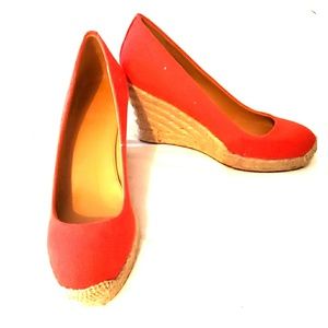 Red J crew wedge
